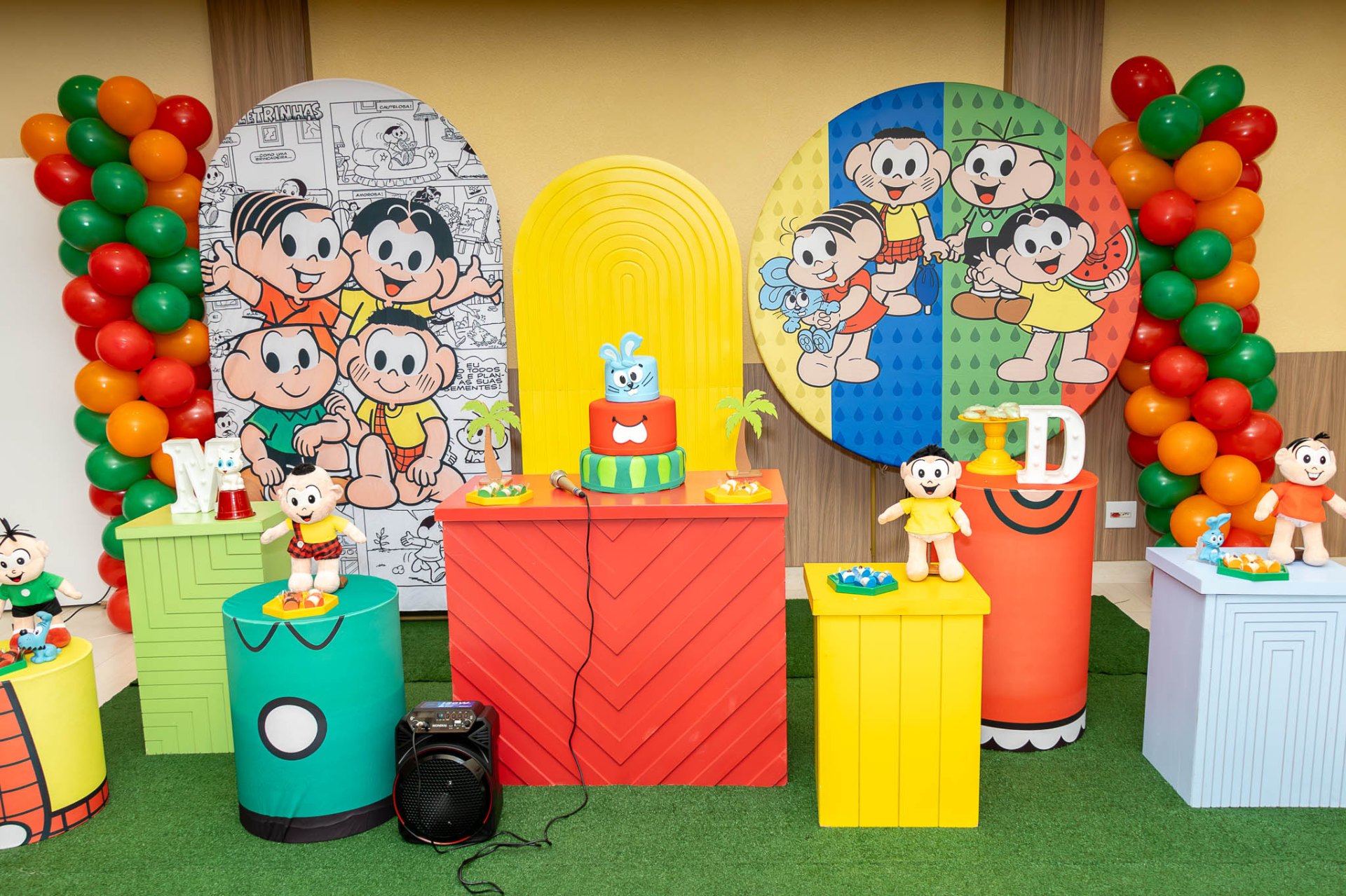 Decoração personalizada para festa de 15 anos e casamento Santana